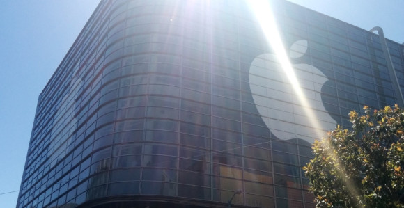 Apple plaća najveću kaznu ikad: 13 milijardi $!