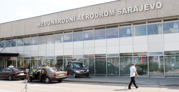 Granični policajac krao novac od putnika