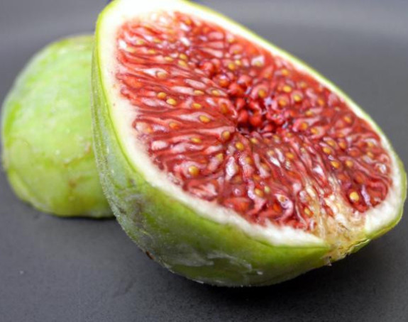 U svakoj smokvi živi osa?!