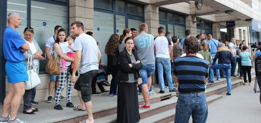 Iz Srpske otišlo 100.000 ljudi!