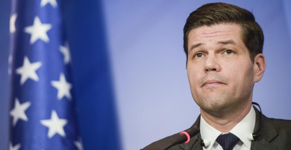 Mičel: Amerika podržava dijalog