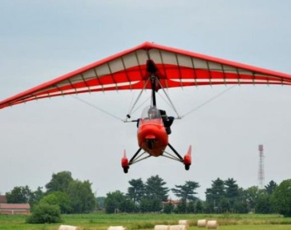 Srušio se avion, poginuo pilot