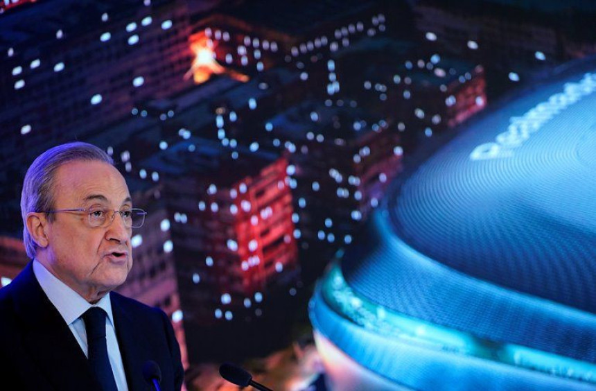 Florentino Perez otvara knjige...