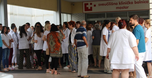 Doktori iz Mostara poručuju: Poštujte ugovor ili štrajk!