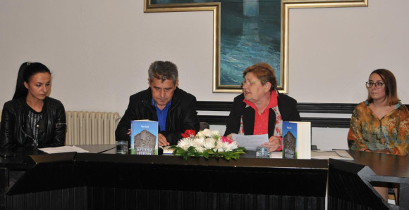 Promovisan roman "Ćutanje iz gore"