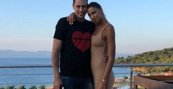 Bata poslije pjevačice u vezi sa odbojkašicom