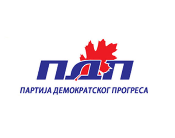 ПДП: Премијерка трача и оптужује
