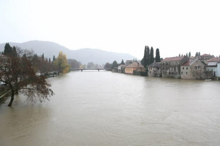 Poplavni talas u Hercegovini 