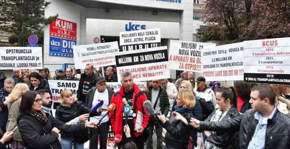 Protest bolesnika: Umiremo polako, ali sigurno