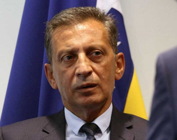 Još u opticaju sporna diploma direktora OBA