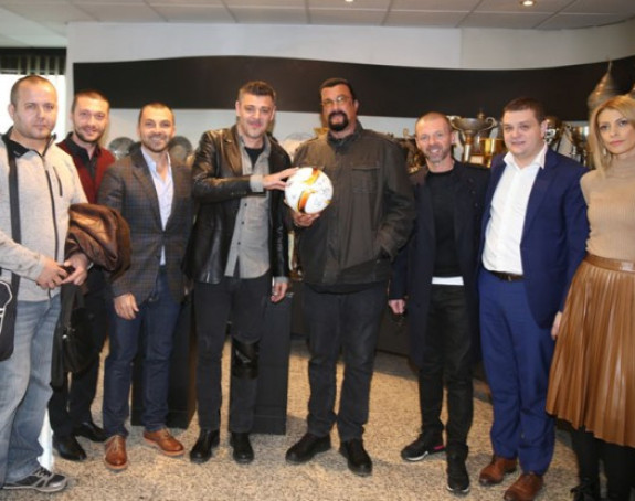 Stiven Sigal posjetio Partizan!