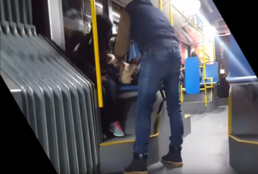 Beograđanin kupio nove patike ženi koja prosi 