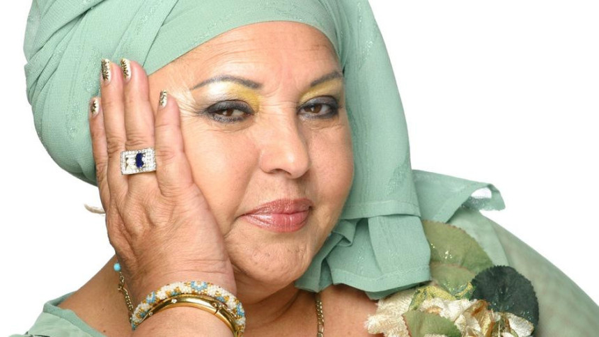 Esma Redžepova u bolnici!