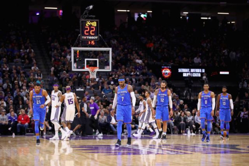 НБА: Оклахома лоша, Голден Стејт славио у ЛА-у...