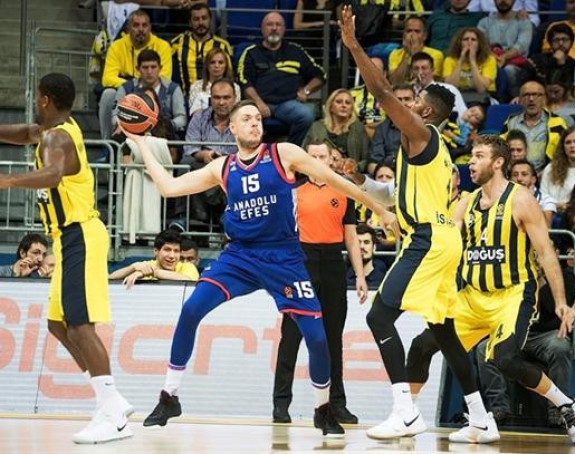EL: Štimac OPET blistao - Efes pobijedio!