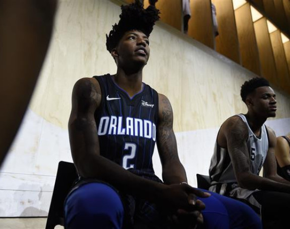 Video: Nije ON samo luda frizura...