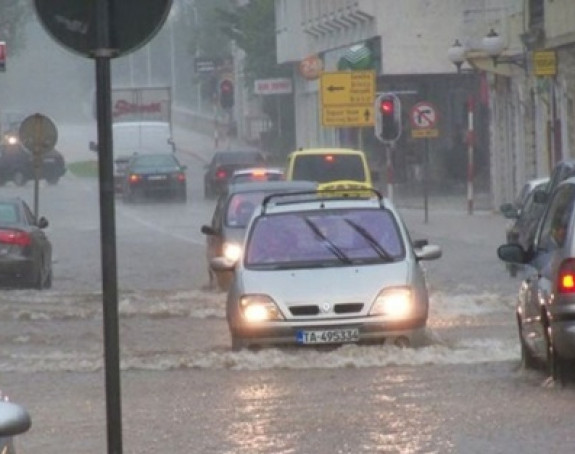Glavna ulica pod vodom u Trebinju 
