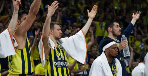 EL: Strašni Fener pregazio Barsu kao plitak potok!