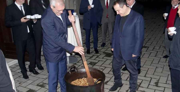 Ovako je sinoć izgledala večera Dačića i Gruška 