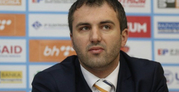 Direktor košarkaških "Zmajeva": Bez pomoći države!