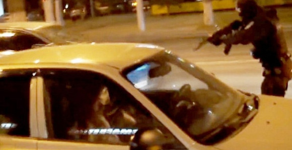 Kad policajac iz Rusije zaprosi djevojku