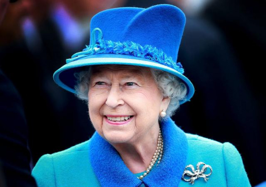 Бакингемска палата: Краљица није мртва