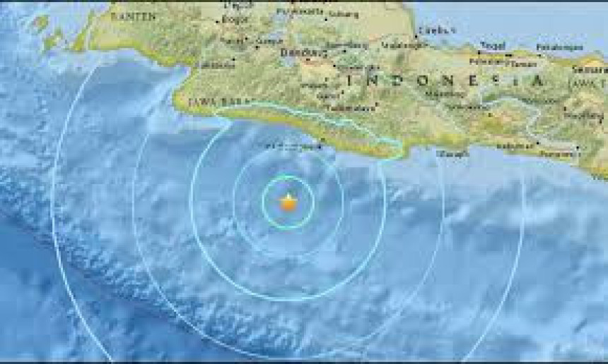Снажан земљотрес тресао Индонезију