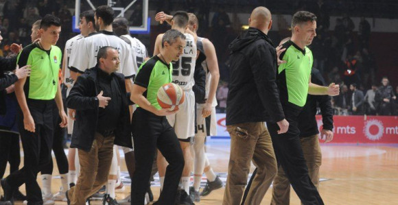 ZVANIČNO: Prazne tribine na meču Partizan - Mornar!