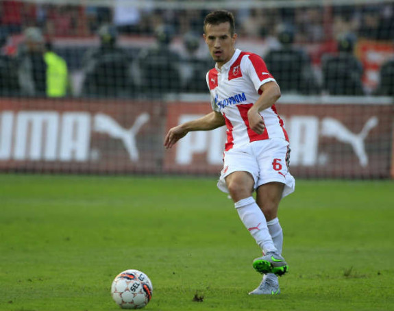 Звезда на Кипру, Вуле Јовановић остао у Београду! 