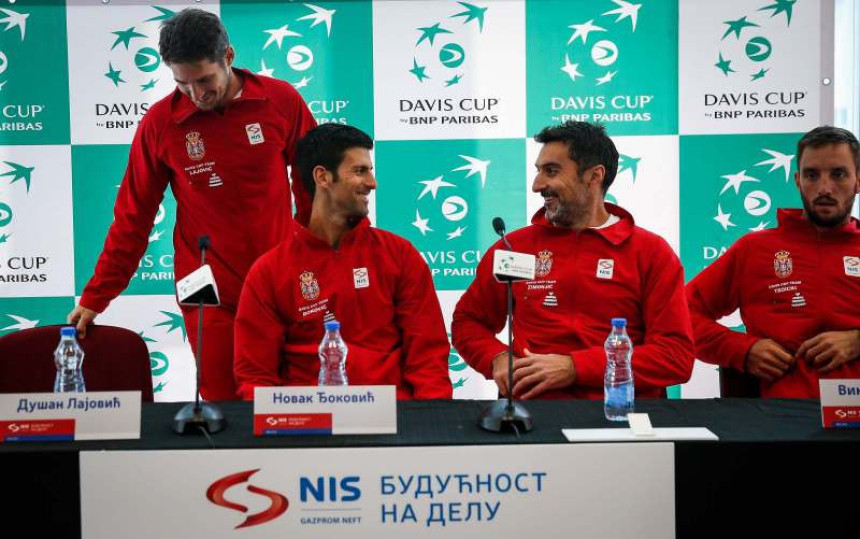 DK - Đoković: Niška publika protiv supertalentovanih Rusa!