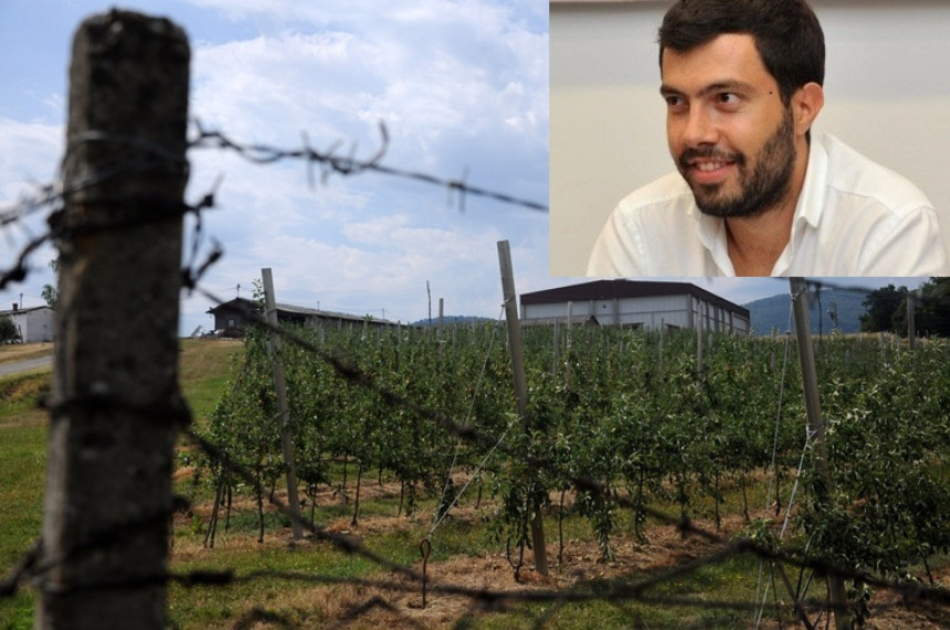 Dodikov sin radio s “Fruct Company”