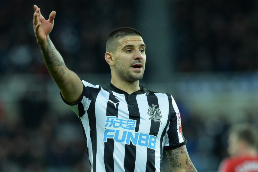 Mitrović napustio Njukasl, vraća se u Belgiju!