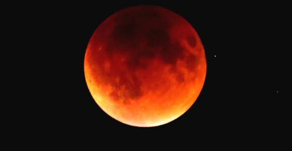 Luna večeras u trostrukom nebeskom spektaklu 