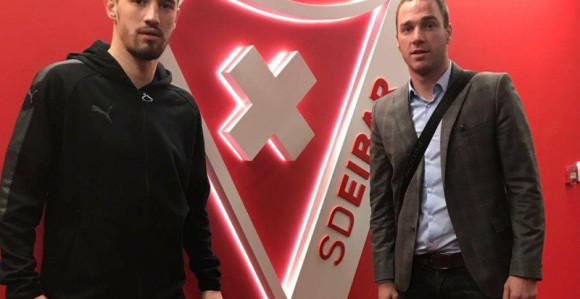 Vule Jovanović ide kod Dmitrovića u Španiju!