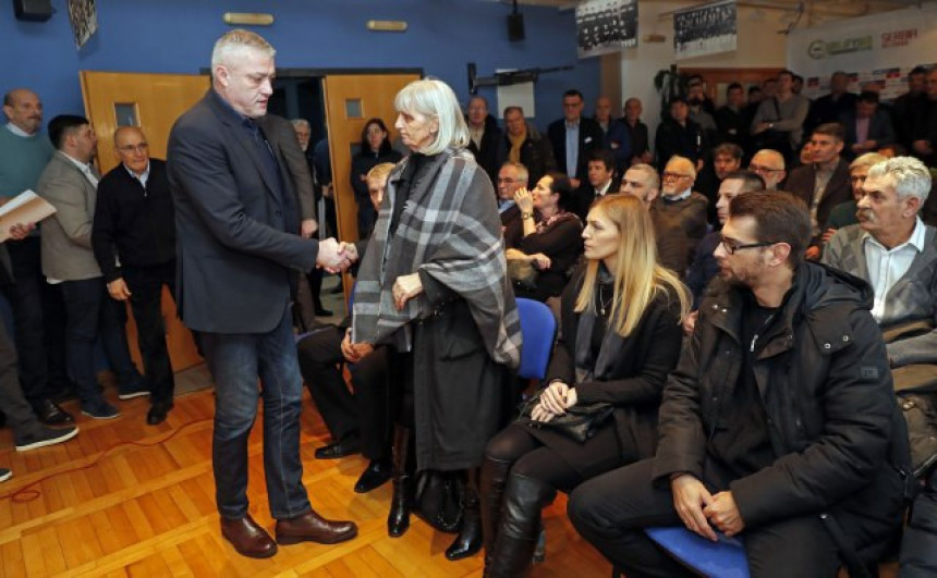 Košarkaški svijet se oprostio od Boška Đokića...