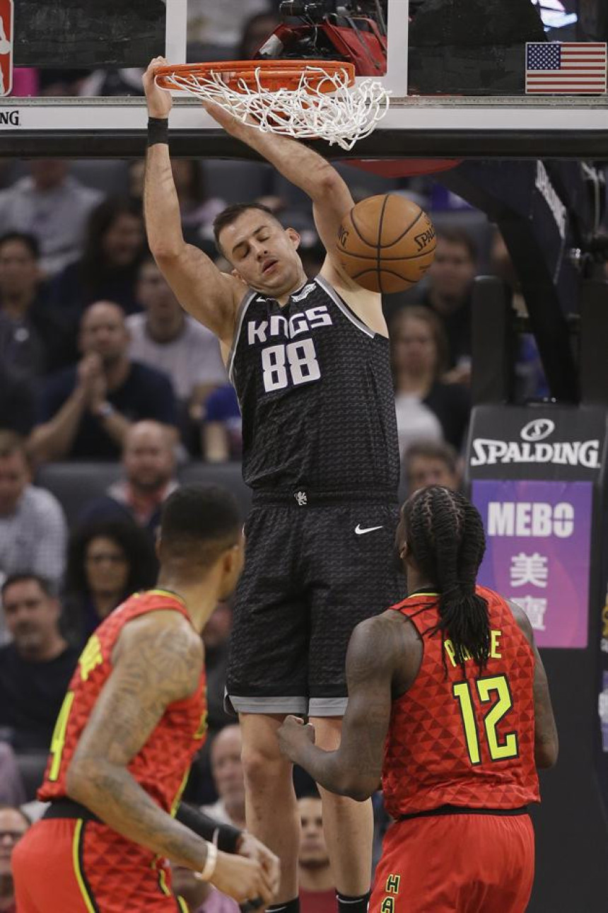 Bogdanović i Bjelica u ritmu, u trijumfu Kingsa!