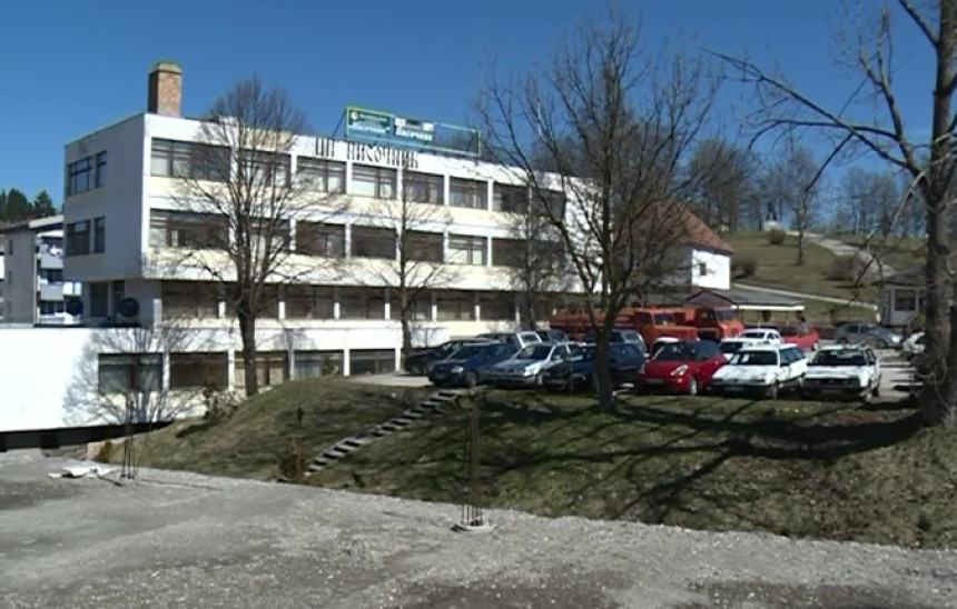 Ko troši novac od šume u Han Pijesku?