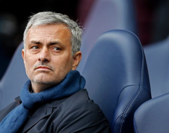 Мурињо преузима Валенсију за 15 милиона годишње?!