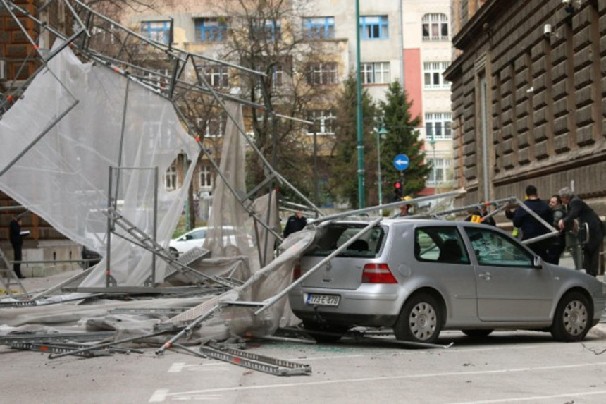 Pala skela na Predsjedništvu BiH 