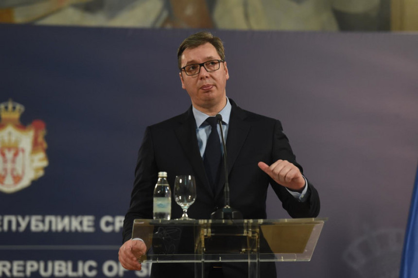 Пред Србијом тешка одлука у вези КиМ