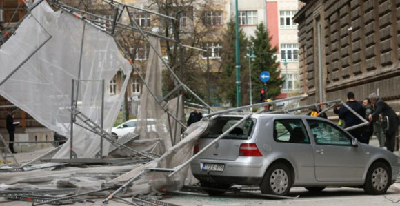 Pala skela na Predsjedništvu BiH 