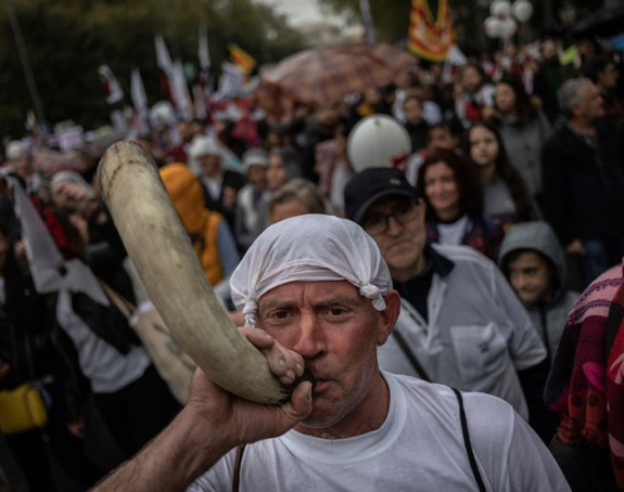 Madrid: Revolt hiljade Španaca 