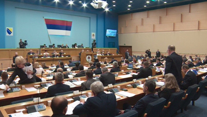 Počela sjednica o sudbini Vlade 