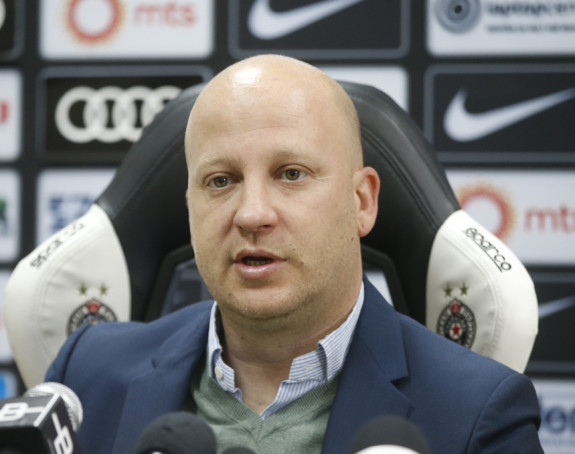 Nikolić podnio ostavku, dobija 2,4M od Videotona!