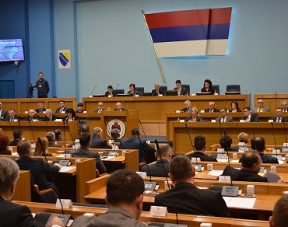 Većina odbacila raspravu o Vladi