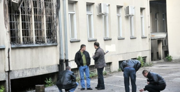Počelo paljenjem, kraj potkivanjem