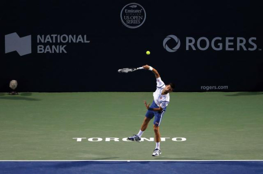 Ђоковић: Годинама радим на сервису, сад не ради!