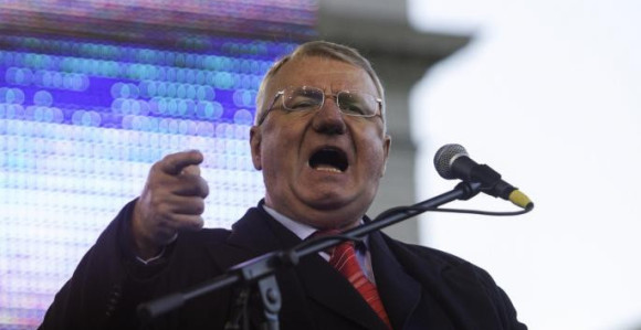 "Manijaci" pozivali na klanje Šešelja
