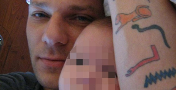 Glumac pronađen mrtav u parku