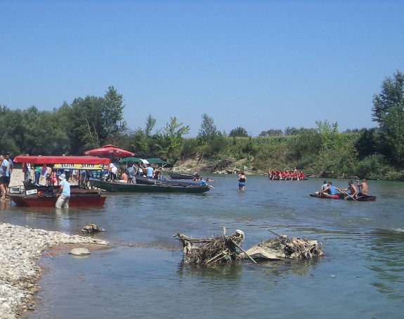 Srbačka regata okupila 200 učesnika